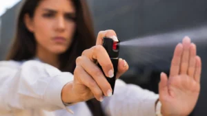 Spray de pimenta para mulheres passa a ser permitido