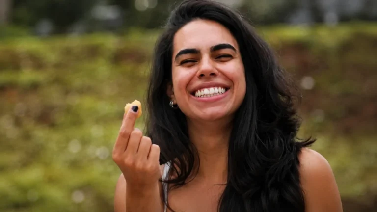 Fotógrafa some em rio durante trilha no Paraná e caso comove as redes sociais