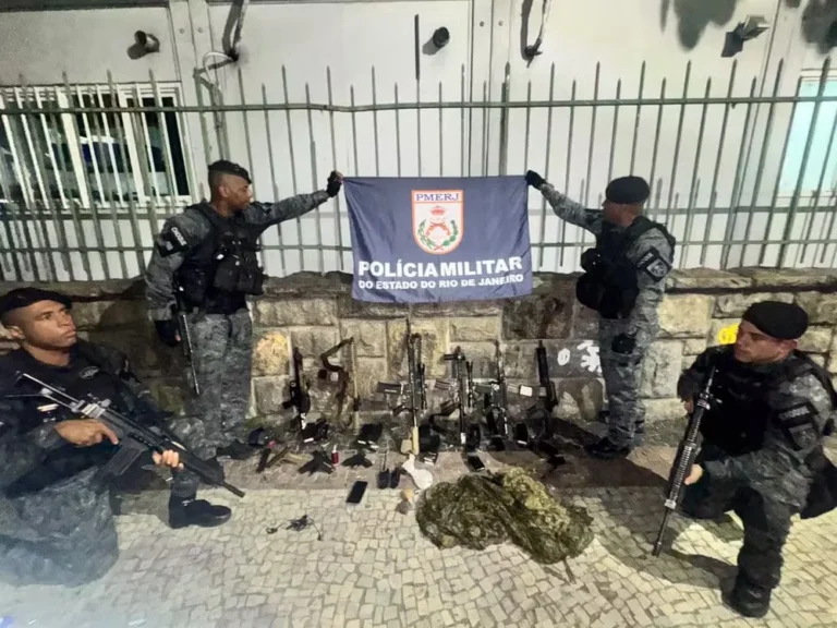Tiroteio na Avenida Brasil deixa cinco mortos, incluindo um policial militar no Rio de Janeiro