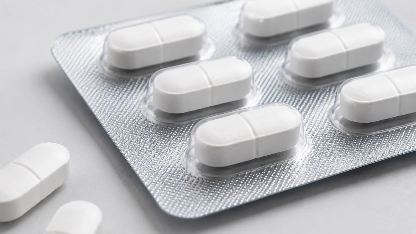 Anvisa manda recolher lote de paracetamol após comprimidos apresentarem sinais de bolor