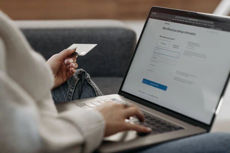 Dia das Crianças supera Natal em tentativas de fraude nas compras on-line de brinquedos, revela estudo