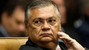 Flávio Dino libera fake news sobre Nossa Senhora Aparecida que atinge Flávio Bolsonaro