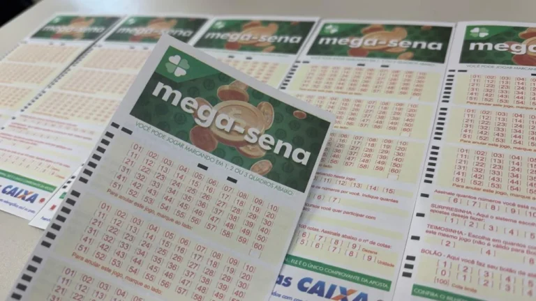 Seis apostas simples do Paraná faturam prêmios na Mega-Sena e prêmio principal acumula