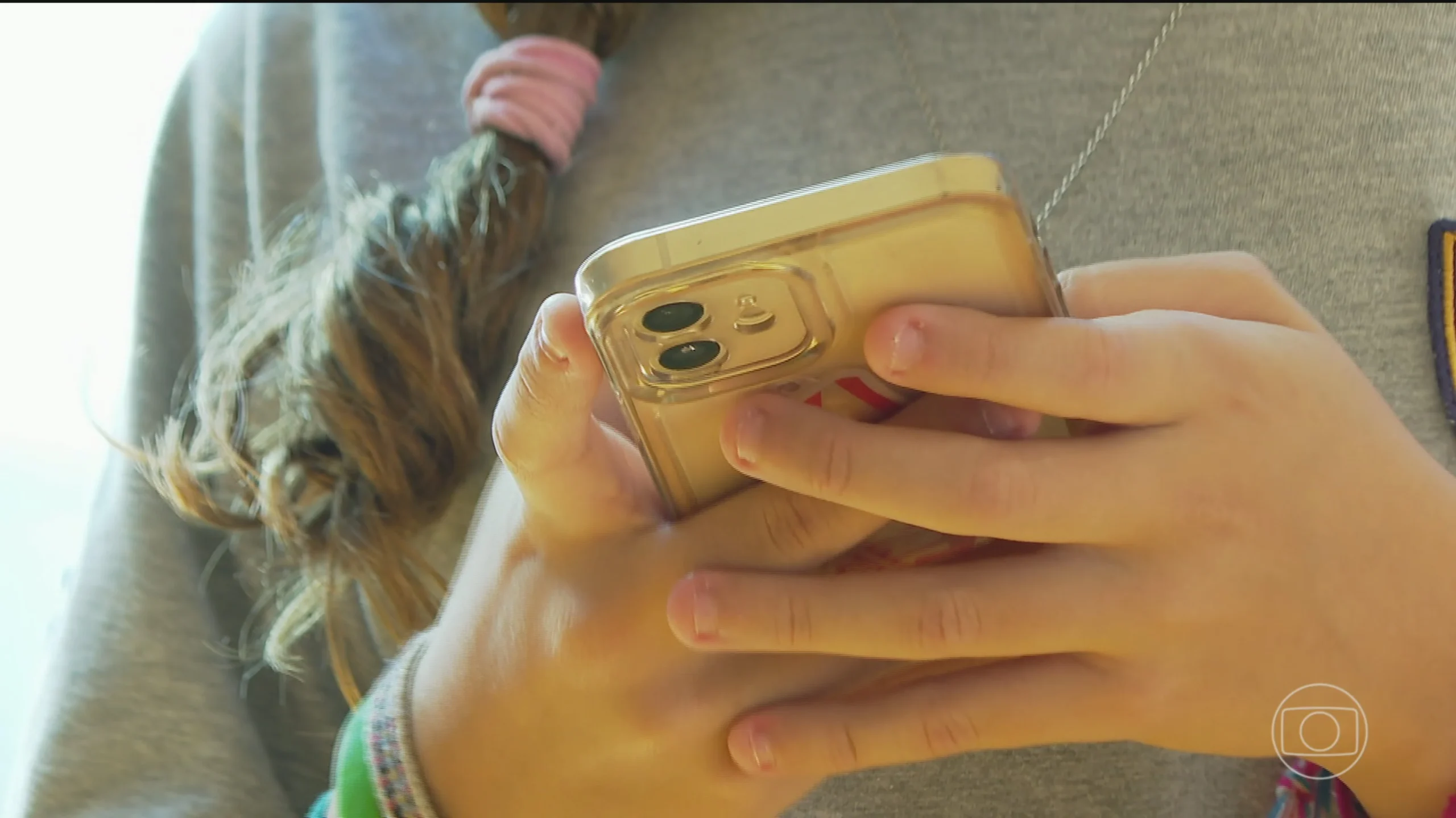 TikTok fecha acordo bilionário e impõe limite de 2 horas diárias para usuários nos EUA