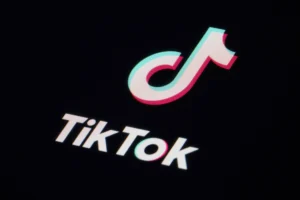 Tribunal japonês reconhece proteção legal à voz humana em disputa contra IA do TikTok
