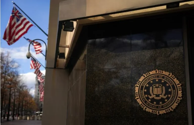 Vazamento de dados do FBI expõe agentes em operações secretas contra China e Rússia
