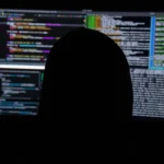 Adolescente de 16 anos é preso na Espanha por liderar grupo de hackers em operação internacional